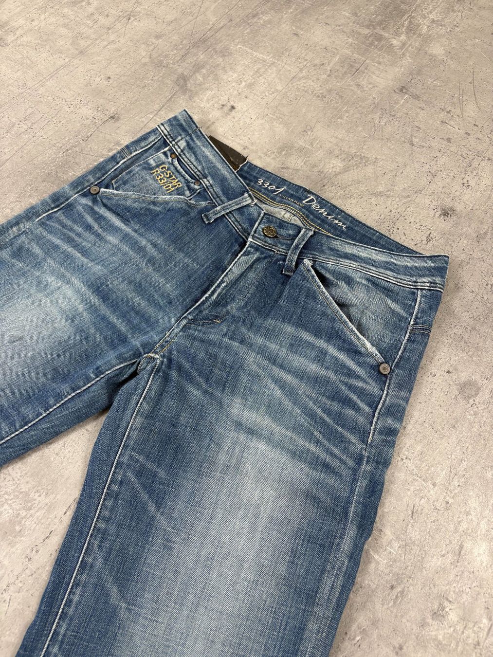G-Star Jeans: Vintage G-Star Bootcut Flared Jeans (M) – Nuovo (secondo la descrizione) da Werdenberg venduto da hase.vintage 3