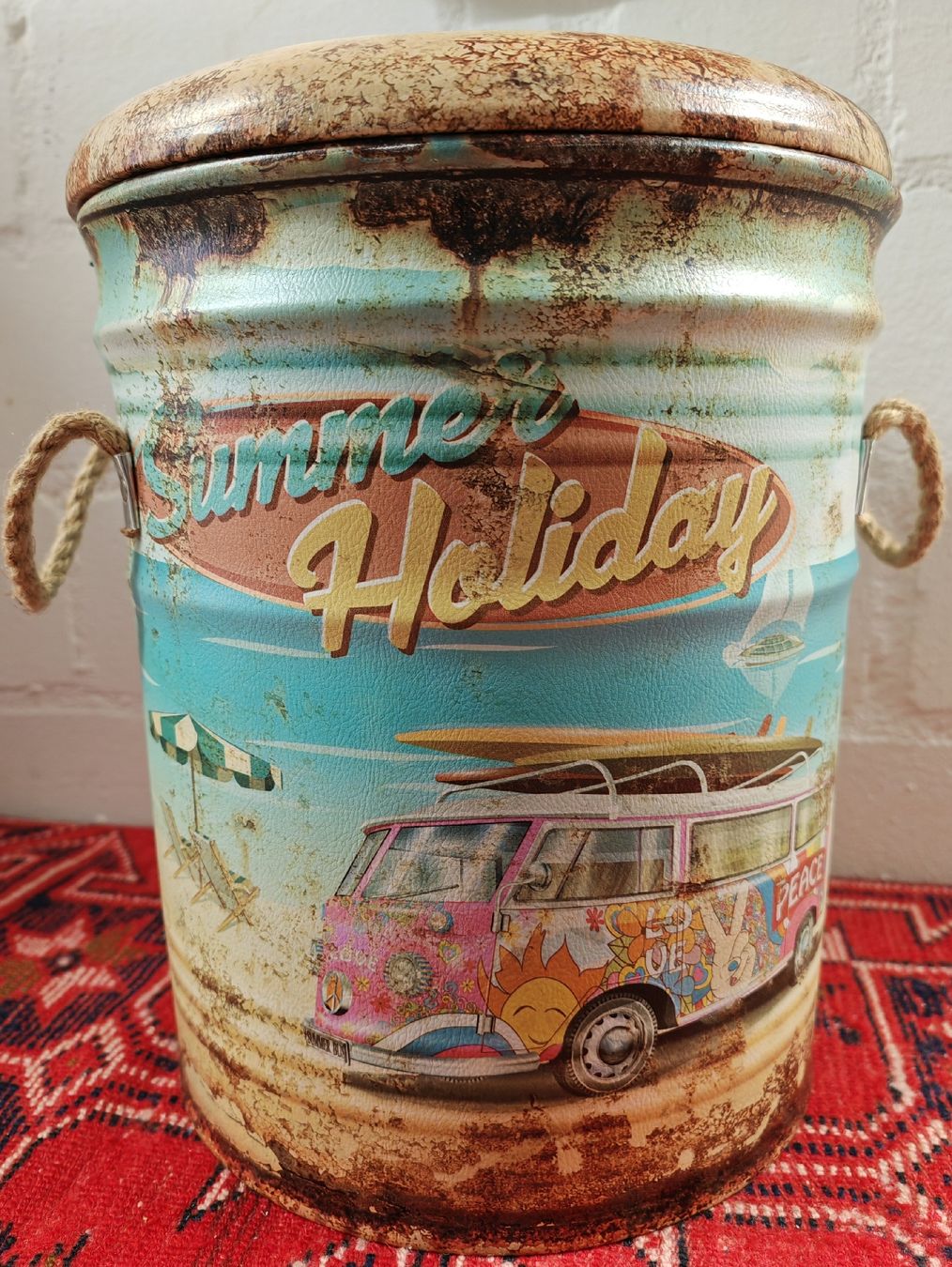 Hocker: Vintage Hocker "Summer Holiday" mit Deckel, Retro Stil – Gebraucht aus Rheinsulz von Dred 1