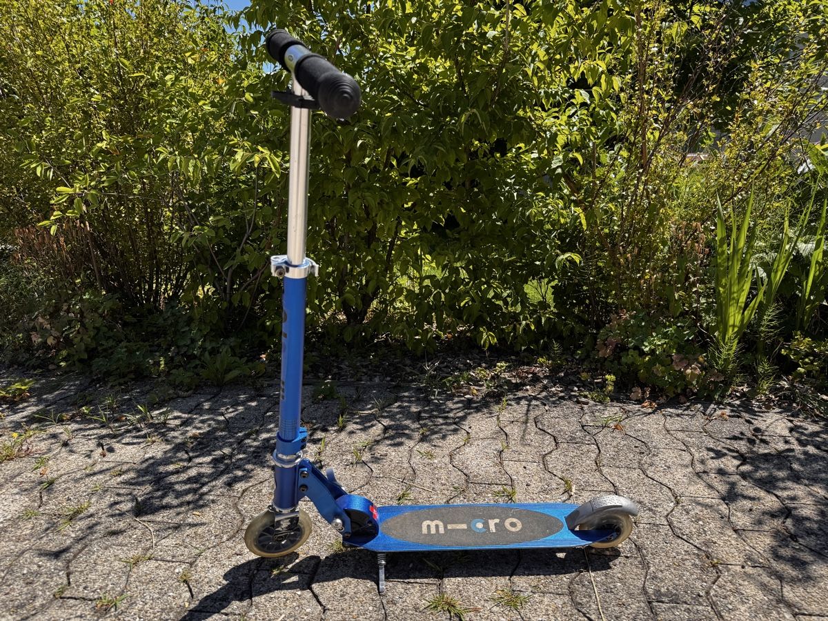 Micro Kickboard: Kinder Micro Sprite Scooter blau – Usato da Rüti ZH venduto da bashki 4