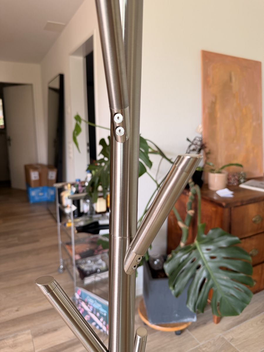 Porte manteau: Freistehende Garderobe / Kleiderständer – D'occasion à Reinach BL par alextacc 2