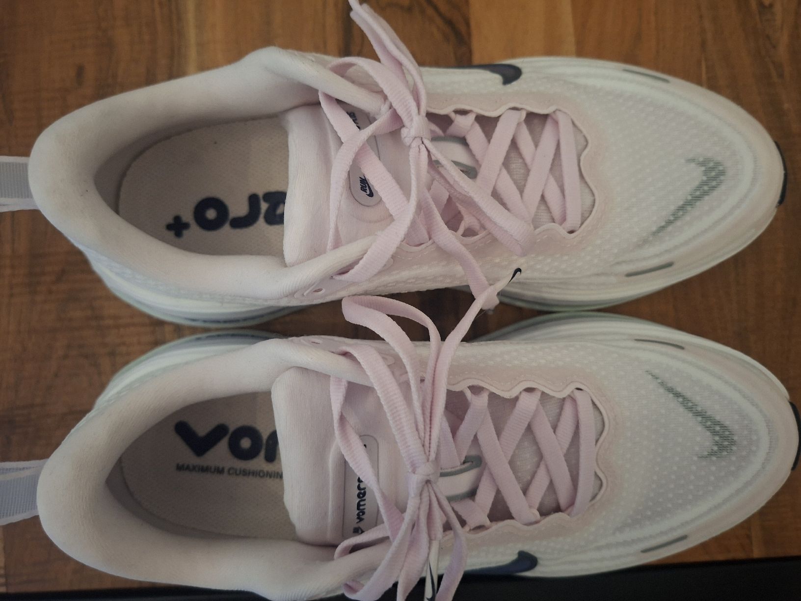 Nike Damenschuhe: Nike Vomero Plus – Neu (gemäss Beschreibung) aus Roveredo GR von Anna3007 3