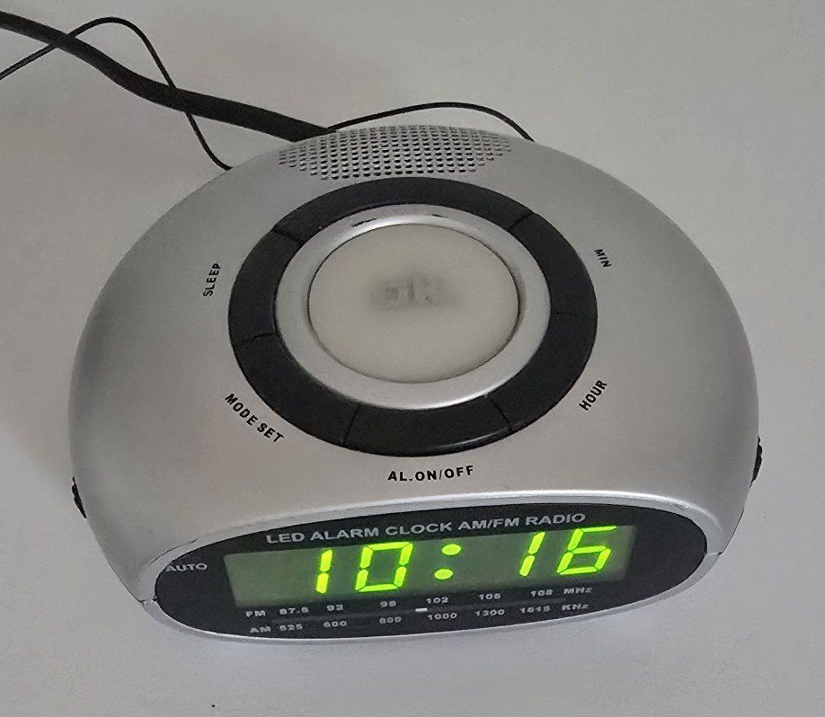 Sveglie: Radiowecker – Usato da Bergdietikon venduto da ewa1005 4
