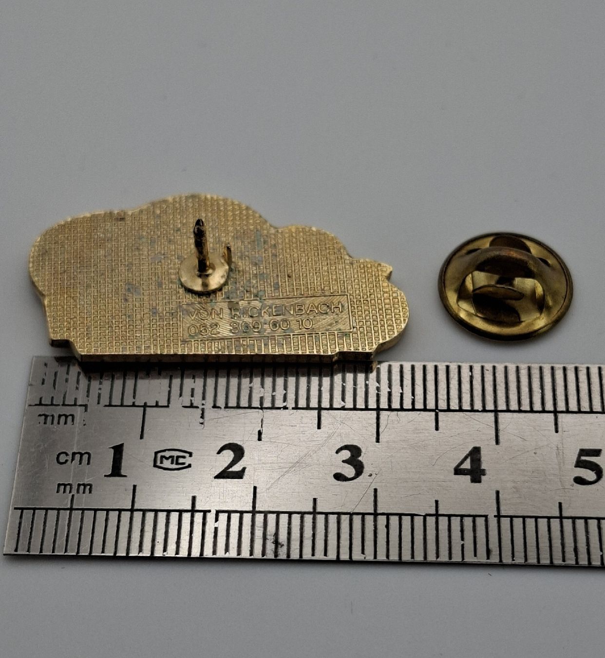 Placchette & Badge: Pin "Let's go seven-o!" swiss – Usato da Kriens venduto da Wolly85 1