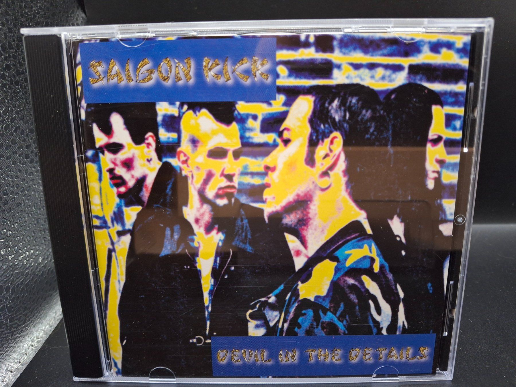 CDs: Saigon Kick – Devil In The Details – D'occasion à St.Gallen par jalamusic