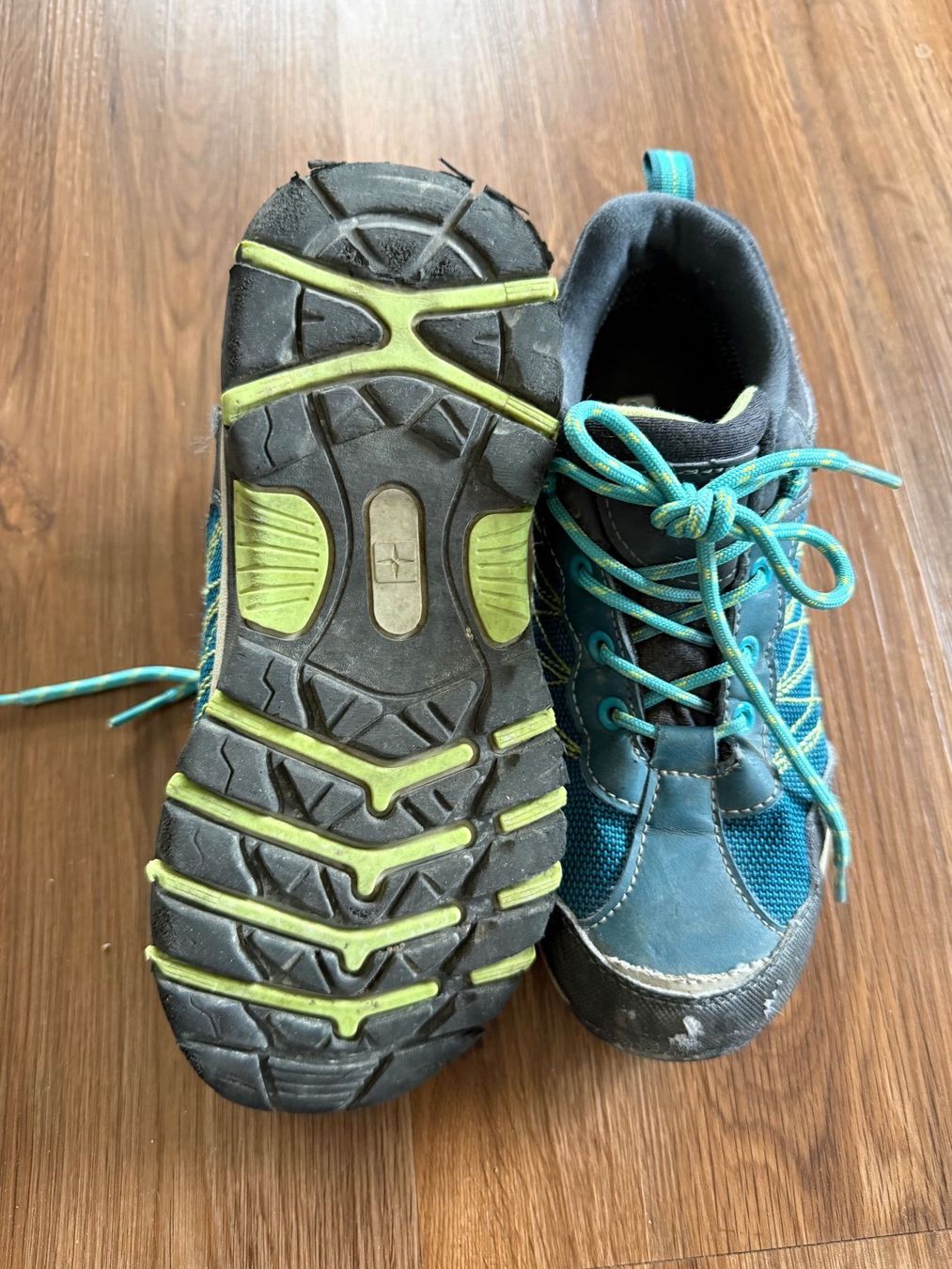 Schuhe für Jungen: Outdoorschuhe Gr.35 – Gebraucht aus Rorbas von Maioc 1