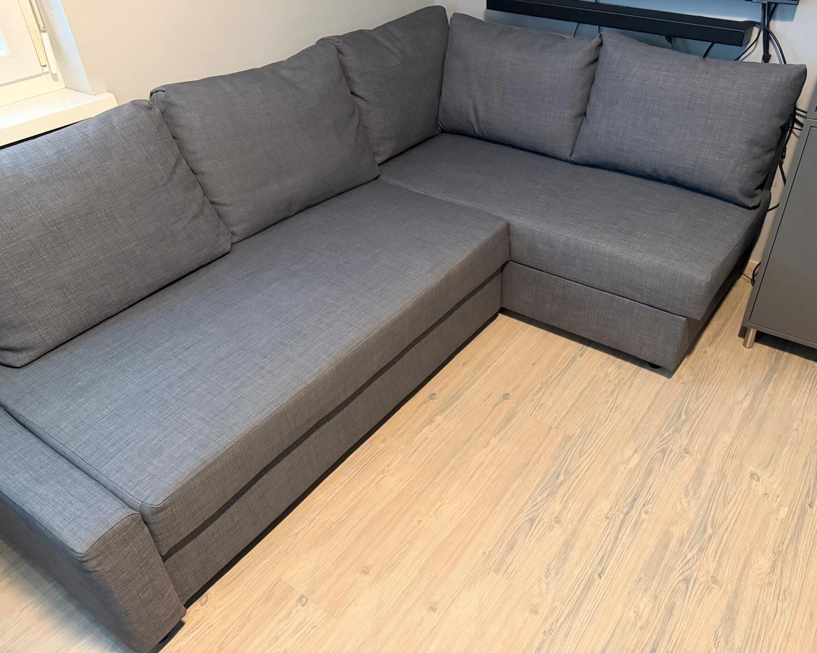 Ikea Sofas: IKEA FRIHETEN Eckbettsofa mit Bettkasten. – Gebraucht aus Ruggell von carant