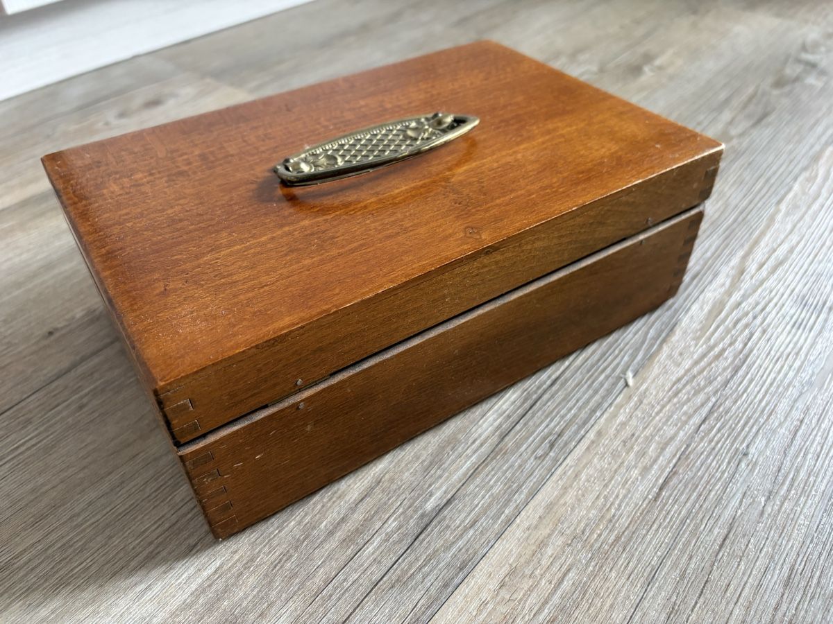 Barattoli: Boîte, coffret en bois - Holzschatulle – Usato da Zweisimmen venduto da Domii 1