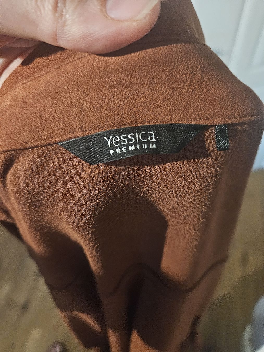 C&A Vestiti: Trendiges Kleid in Wildlederoptik, Grösse 40 – Usato da Bern venduto da TroeS 3