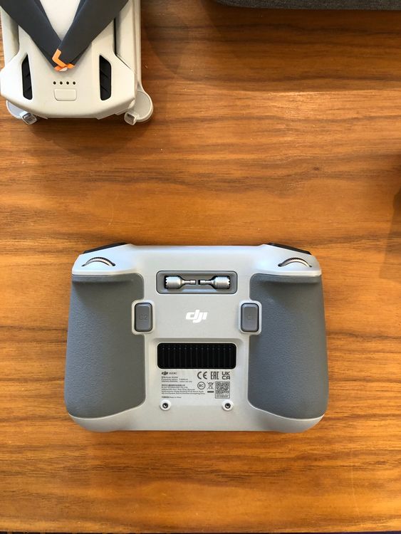 DJI Mini 3 Pro Drone with Fly More Kit & Remote Controller (Neu (gemäss ...