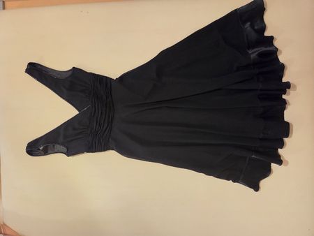 A-Linie Kleid schwarz, Grösse 34, Marke Zero
