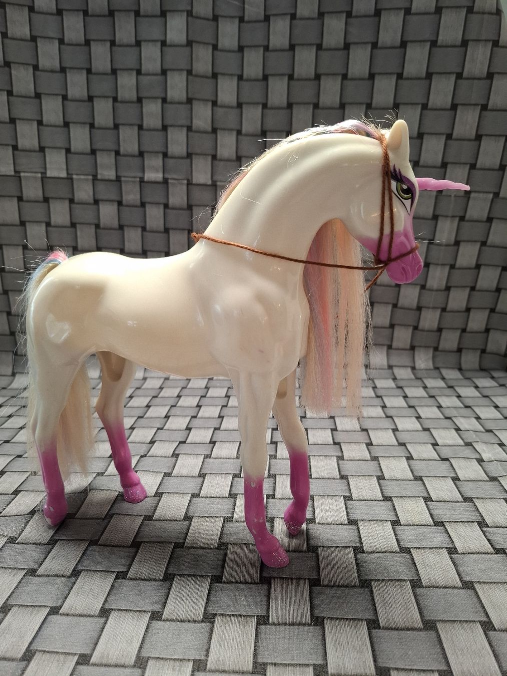 Spielzeuge: Barbie Pferd Einhorn – Gebraucht aus Niederbuchsiten von klengyel 6