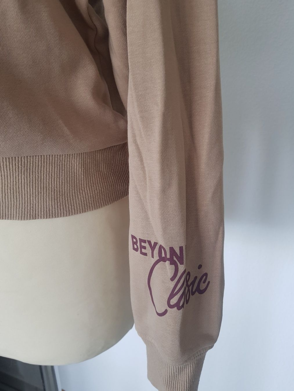 H&M Maglioni & Felpe: MÄDCHEN PULLOVER VON H&M – Usato da Root venduto da LifestyleAccessoires 2