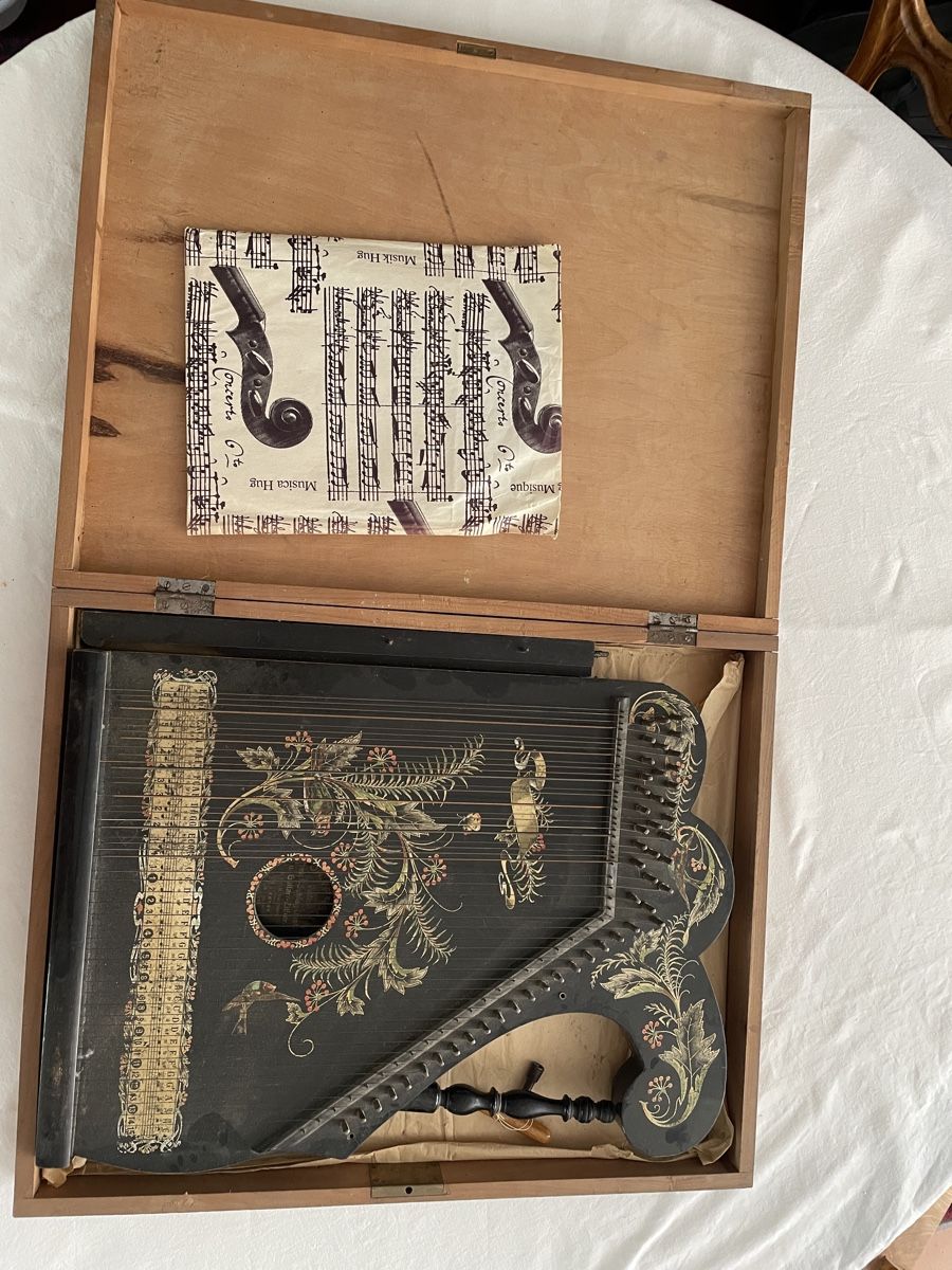 Musikinstrumente: Zither – Gebraucht aus Chur von Tobina 4