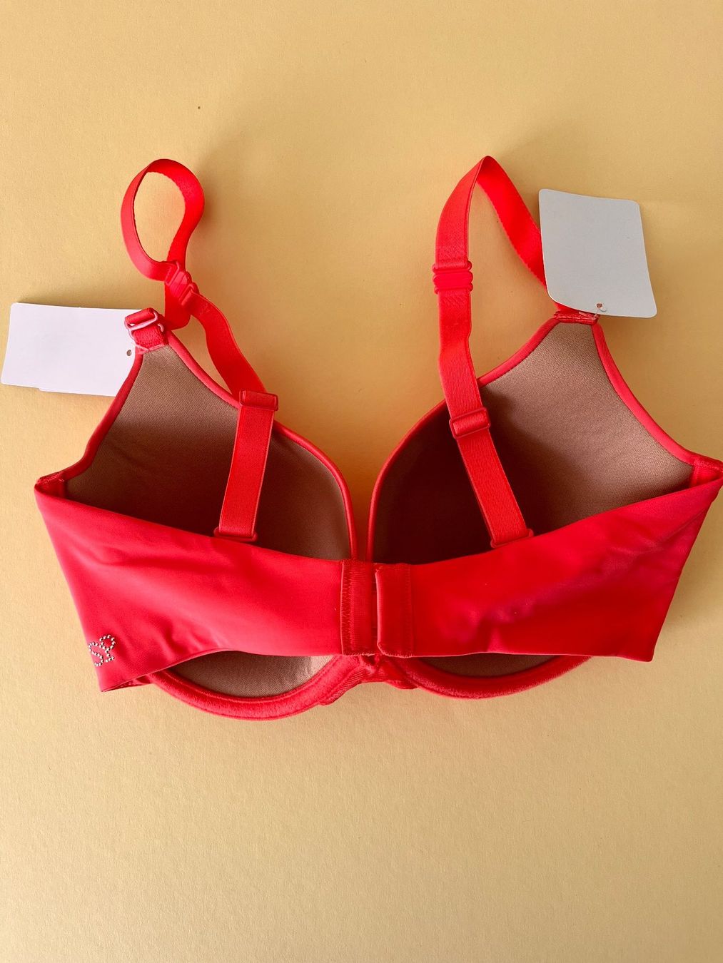 Sonstige Unterwäsche: Schalen-BH, SIMONE PERELE, Grösse 70 E, Farbe Pink – Neu und originalverpackt aus Rudolfstetten von gst_g7xl 8