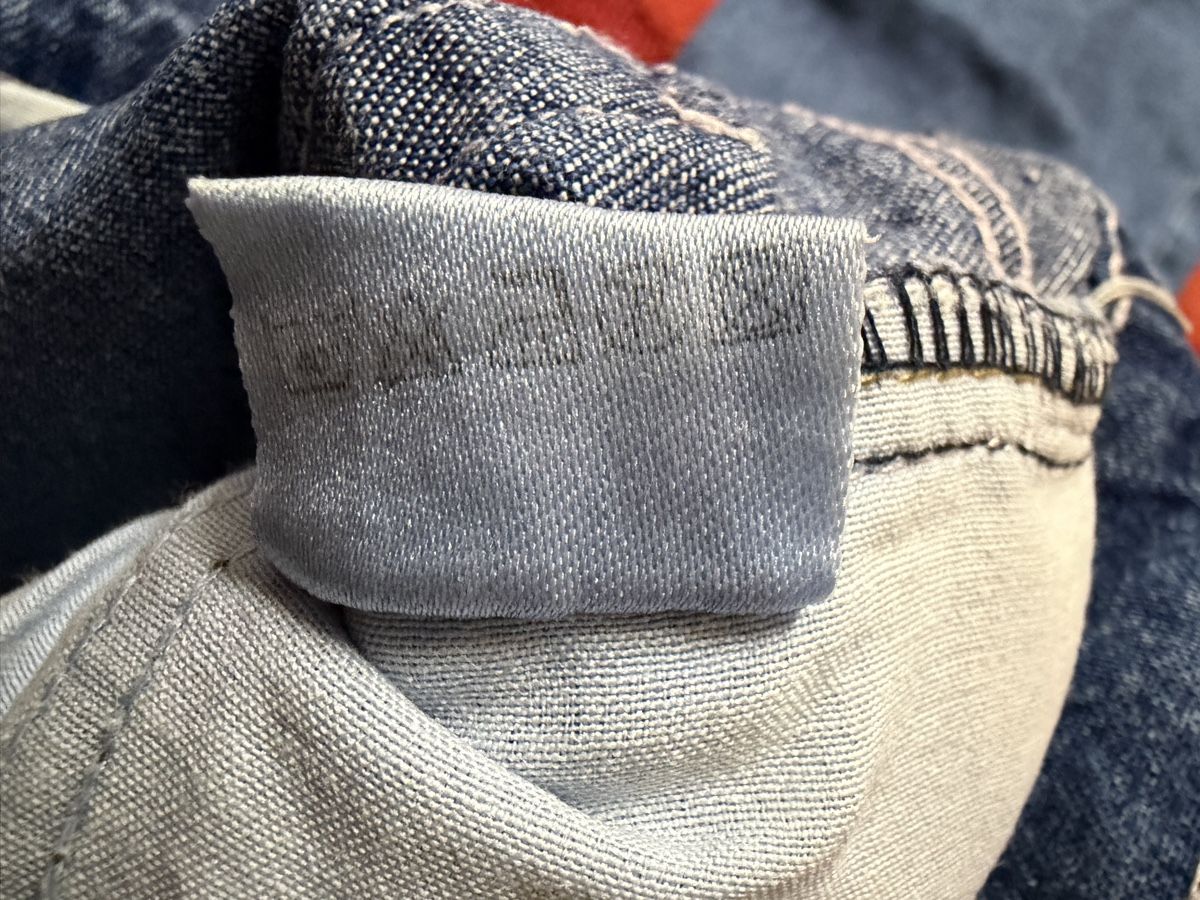 Pantaloni: Kinder Jeans mit Aufdruck – Usato da Eschenbach LU venduto da Tatzi1 9