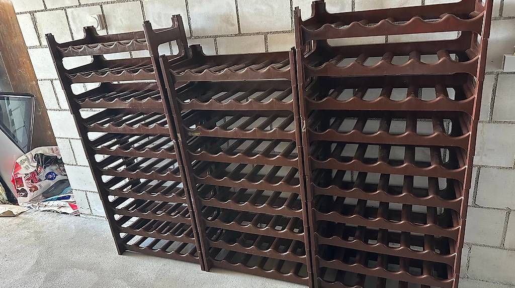 Scaffali: Weinregal frei stapelbar mit 29 Elementen – Usato da Zufikon venduto da Gwer1964
