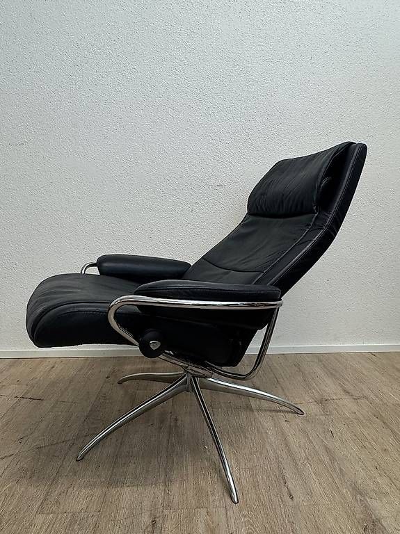 Stressless Sessel: Stressless Relaxsessel Echtleder mit Hocker und Chromfuss – Gebraucht aus Obernau von Arche_Noah_Brocki 4