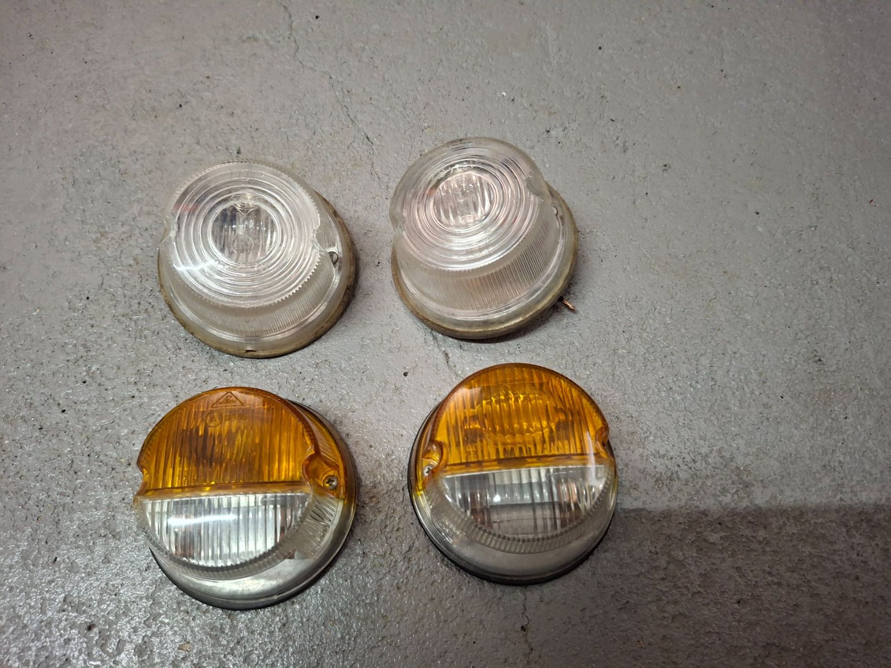 Tutti pezzi di ricambio auto: Oldtimer POSITIONS LAMPEN Top Zustand, NOS – Usato da Horriwil venduto da TOKYONIGHTS