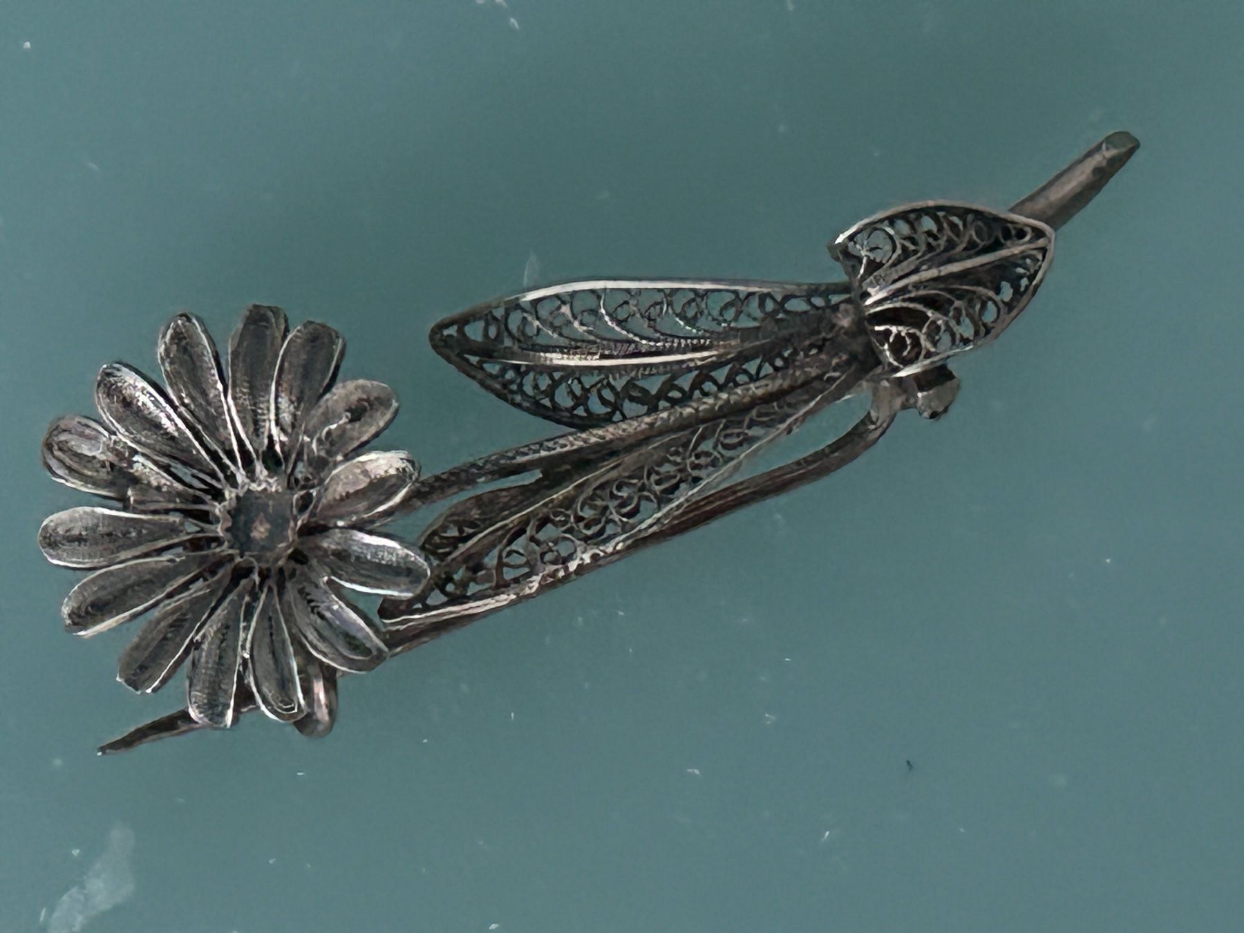 Spille & Fermagli: Kleine, filigrane Brosche in Blumenform – Usato da Eschenz venduto da glaro14 3
