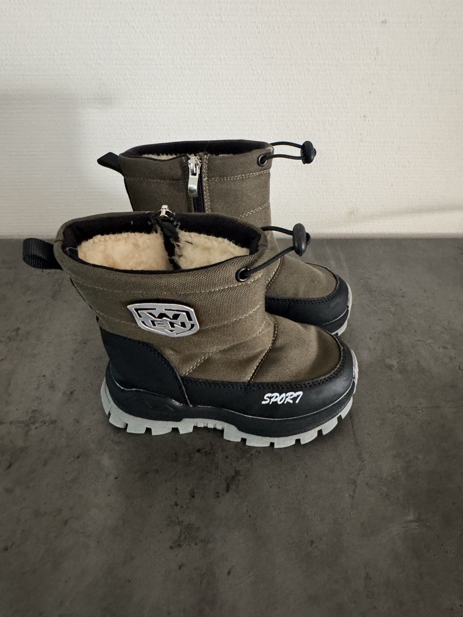 Schuhe für Jungen: Neuwertige Kinder Winterschuhe – Gebraucht aus Rheinfelden von BirdieGolf