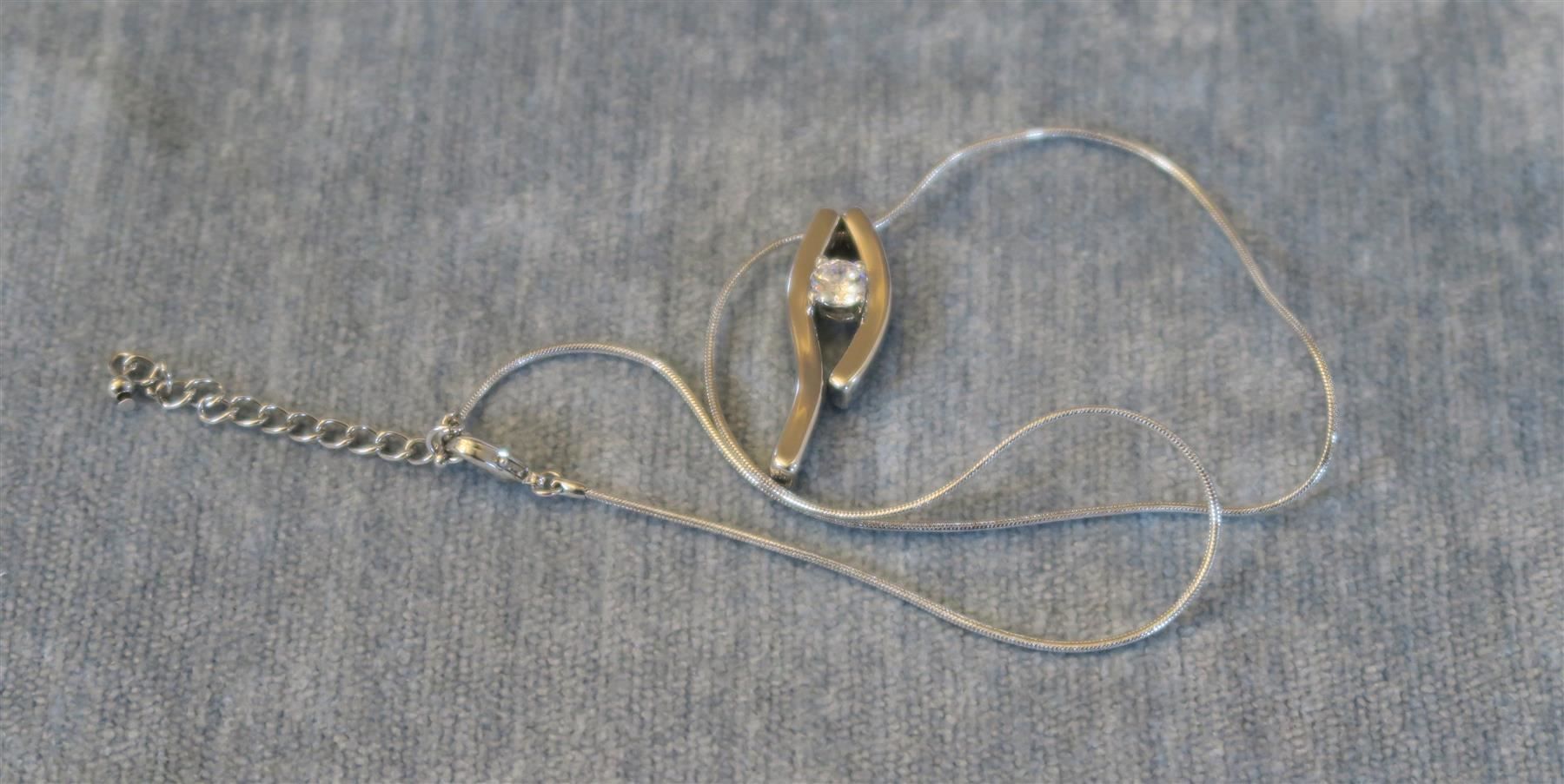 Catenine: Schlangenkette mit Anhänger – Usato da Brittnau venduto da marlenestone 3