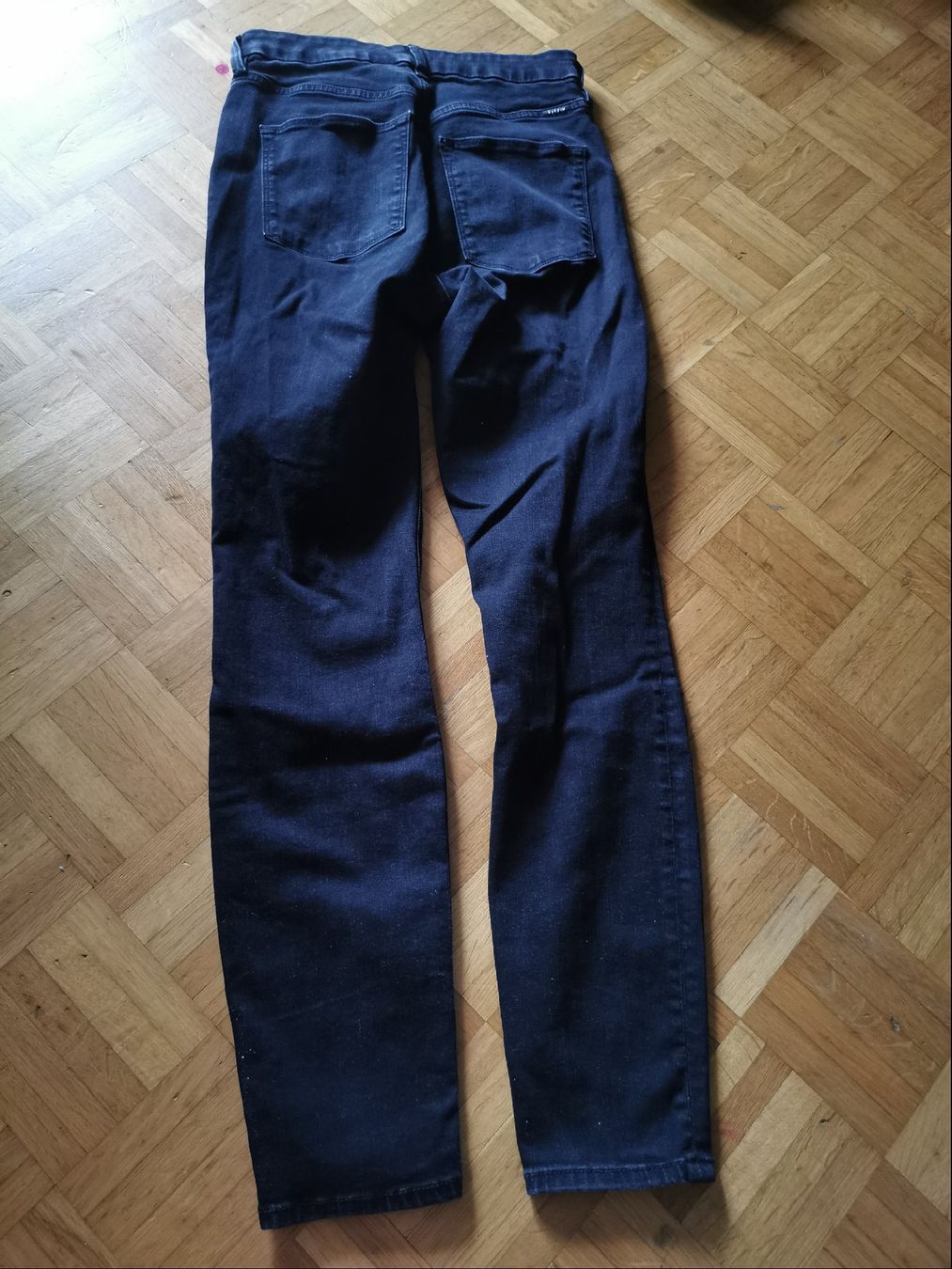Kleiderpakete: Pullover und Sweatshirt Gr. S, Highwaist-Jeans Gr. 29 – Gebraucht aus Basel von grandfamily 4