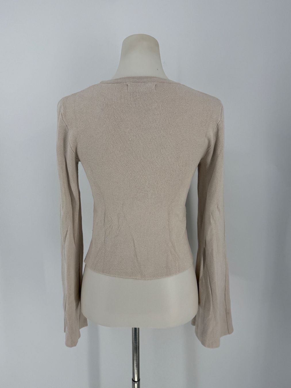 Pullover & Sweatshirts: Pullover Gr. S mit Glockenärmel von Amisu – Gebraucht aus Auenstein von moin. 3