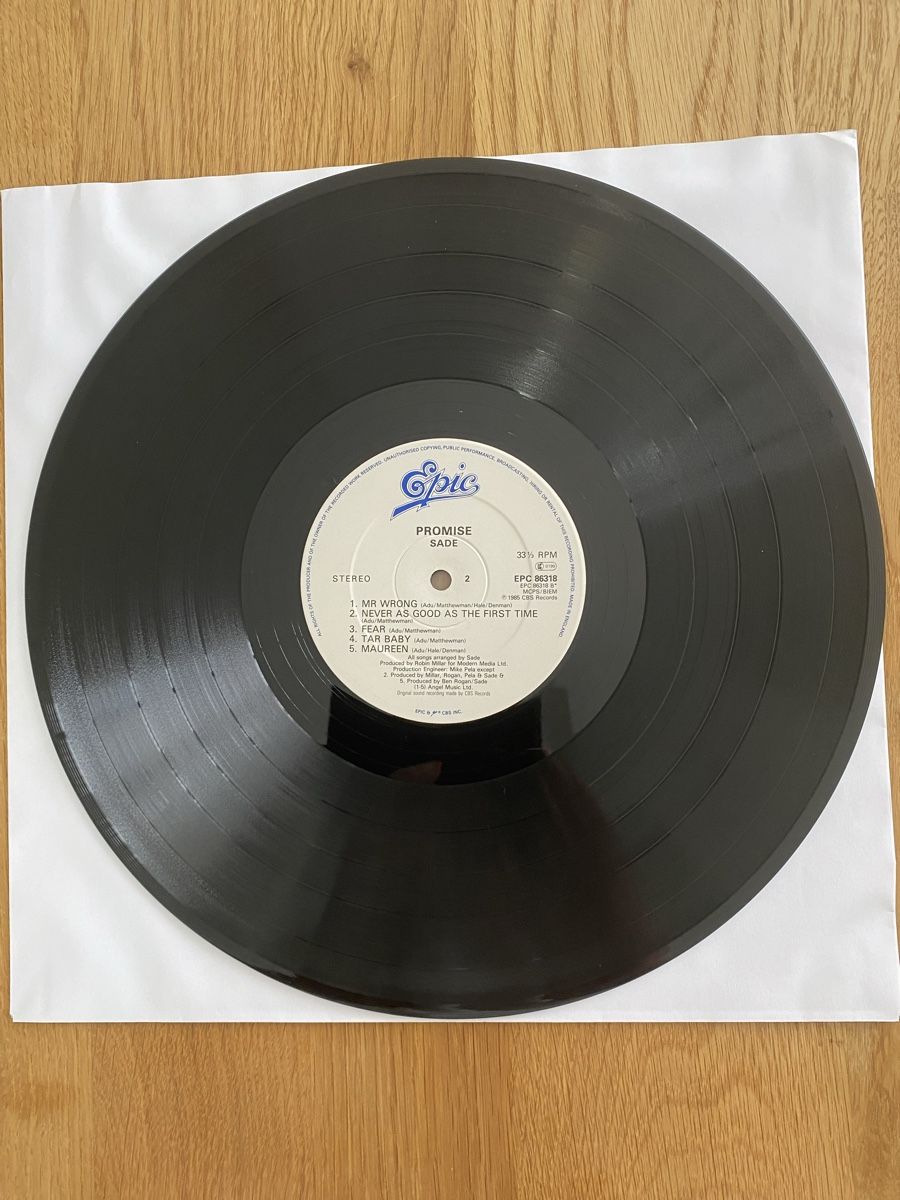 Schallplatten: SADE PROMISE Vinyl LP Epic 1985 – Gebraucht aus Dietikon von dindin01 4