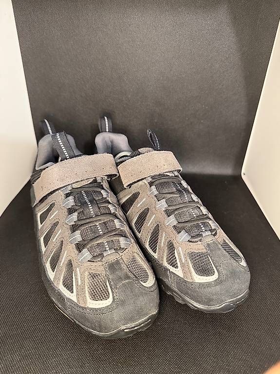 Specialized Herrenschuhe: Specialized MTB-Schuhe - Grösse 42 - mit SPD-Klicksystem – Gebraucht aus Winkel von Sergiom