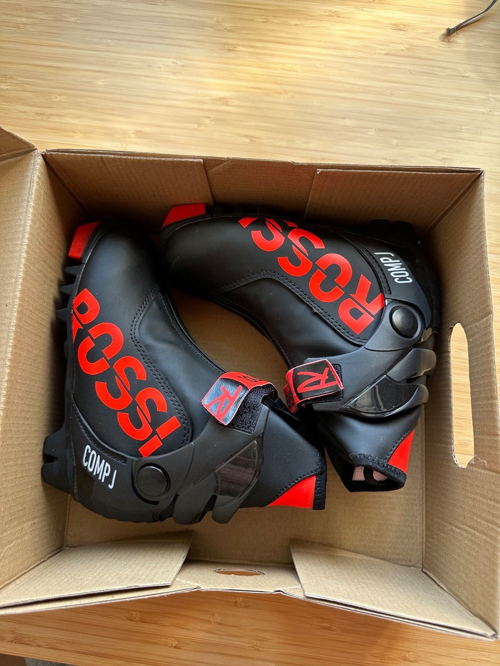 Rossignol Scarpe per ragazzi: Langlauf Schuhe 30 Kinder Rossignol – Nuovo e nell'imballaggio originale da Emmenbrücke venduto da karkarkar 1