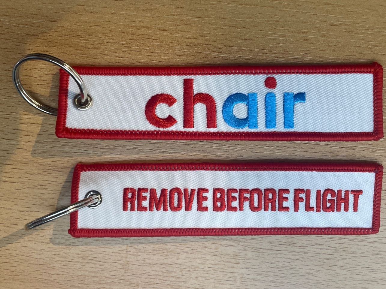 Portachiavi: 1 Schlüsselanhänger chair – Nuovo e nell'imballaggio originale da Hochfelden venduto da aviatikboerse_top