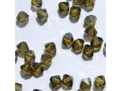 Perlen (unechte): Perlen Swarovski, 4mm, Lime Satin – Neu und originalverpackt aus Schachen LU von Perlentraum