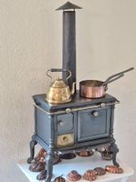 Nostalgie-Kochherd Miniatur mit Zubehör, alles originalantik