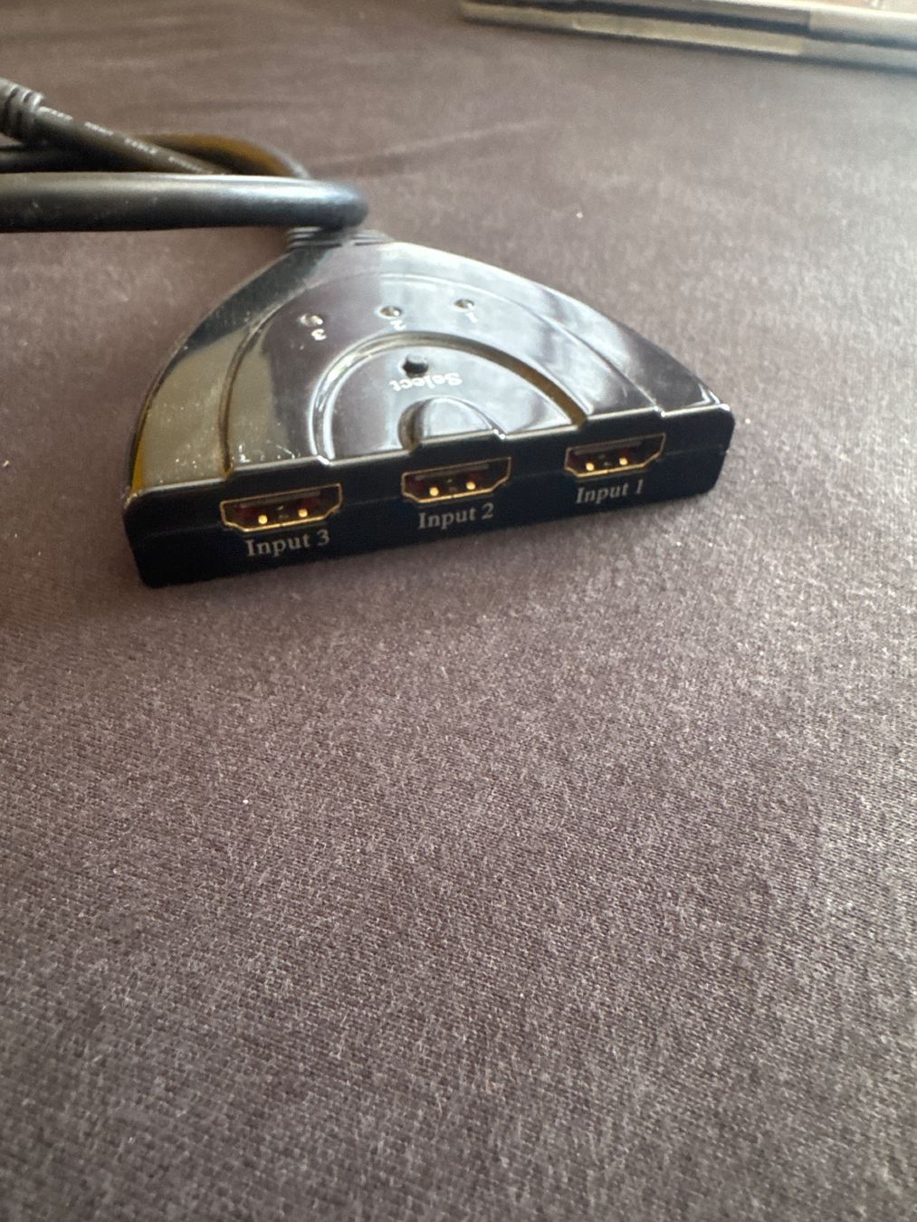 Hub & Switch: 3-Port HDMI Switcher – Usato da La Neuveville venduto da William_T 2