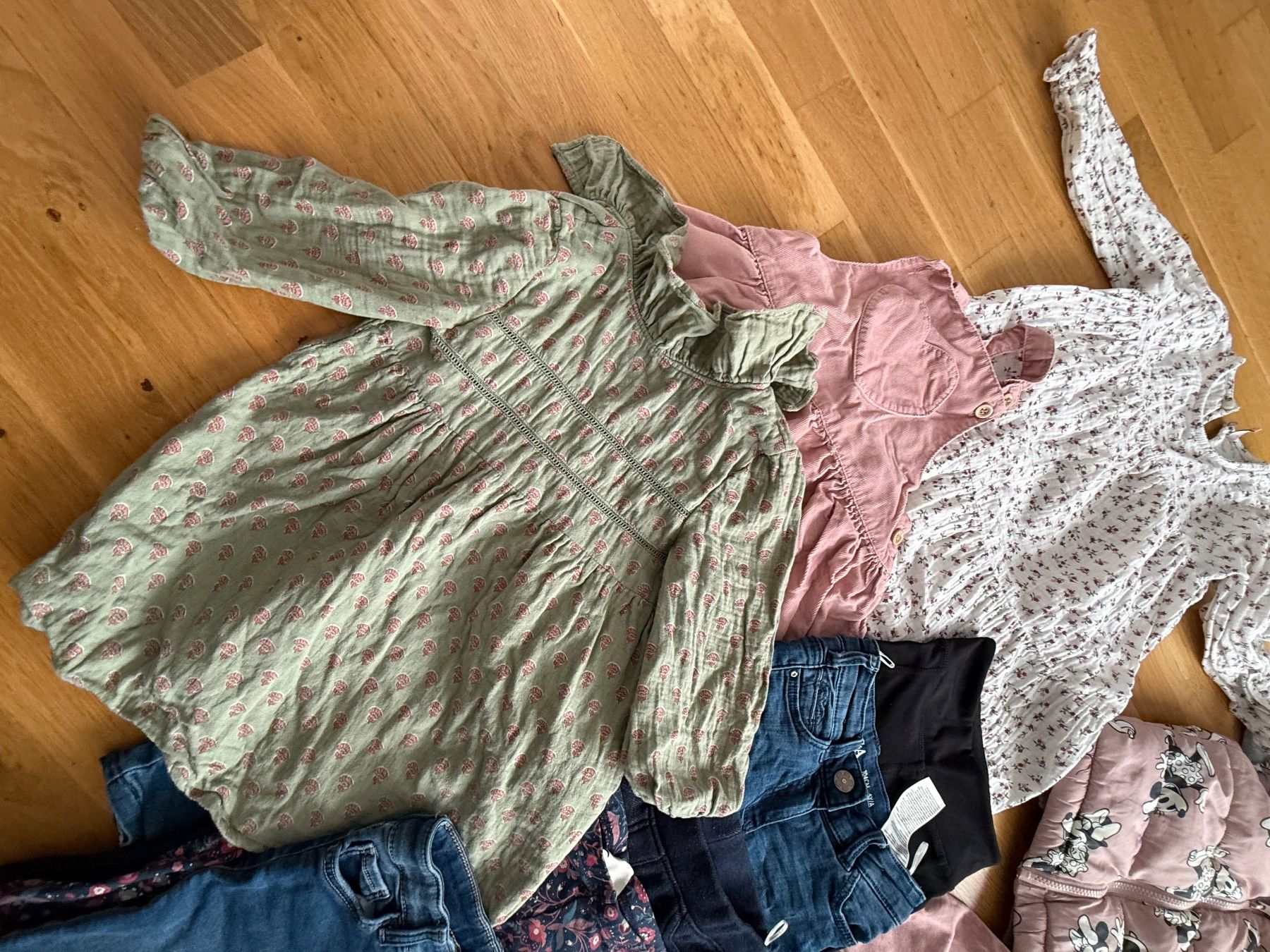 Lotti & Set di vestiti: Kleiderset 98-104 – Usato da Grabs venduto da dan_hcd5 3
