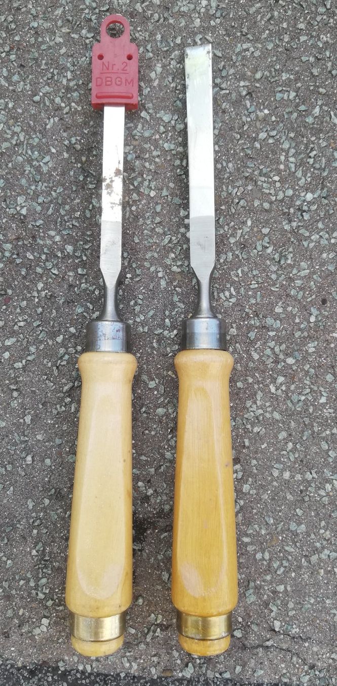 Tutti gli attrezzi: 2 Holzschnitz Werkzeuge ab 1Fr. – Usato da Thun venduto da Matthias72