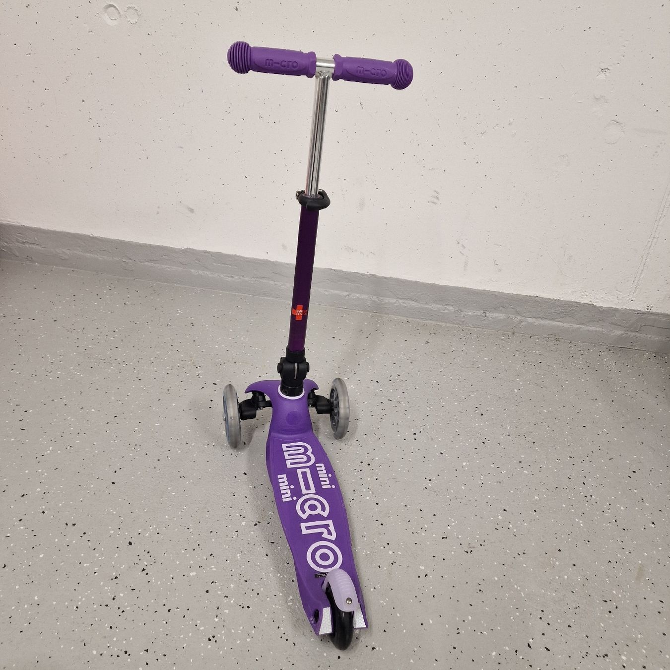 Micro Kickboard: Original Micro Mini Scooter in Violett – Usato da Cham venduto da bea_8ng8 4
