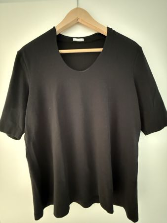 Damen T-Shirt schwarz neuwertig Grösse 44