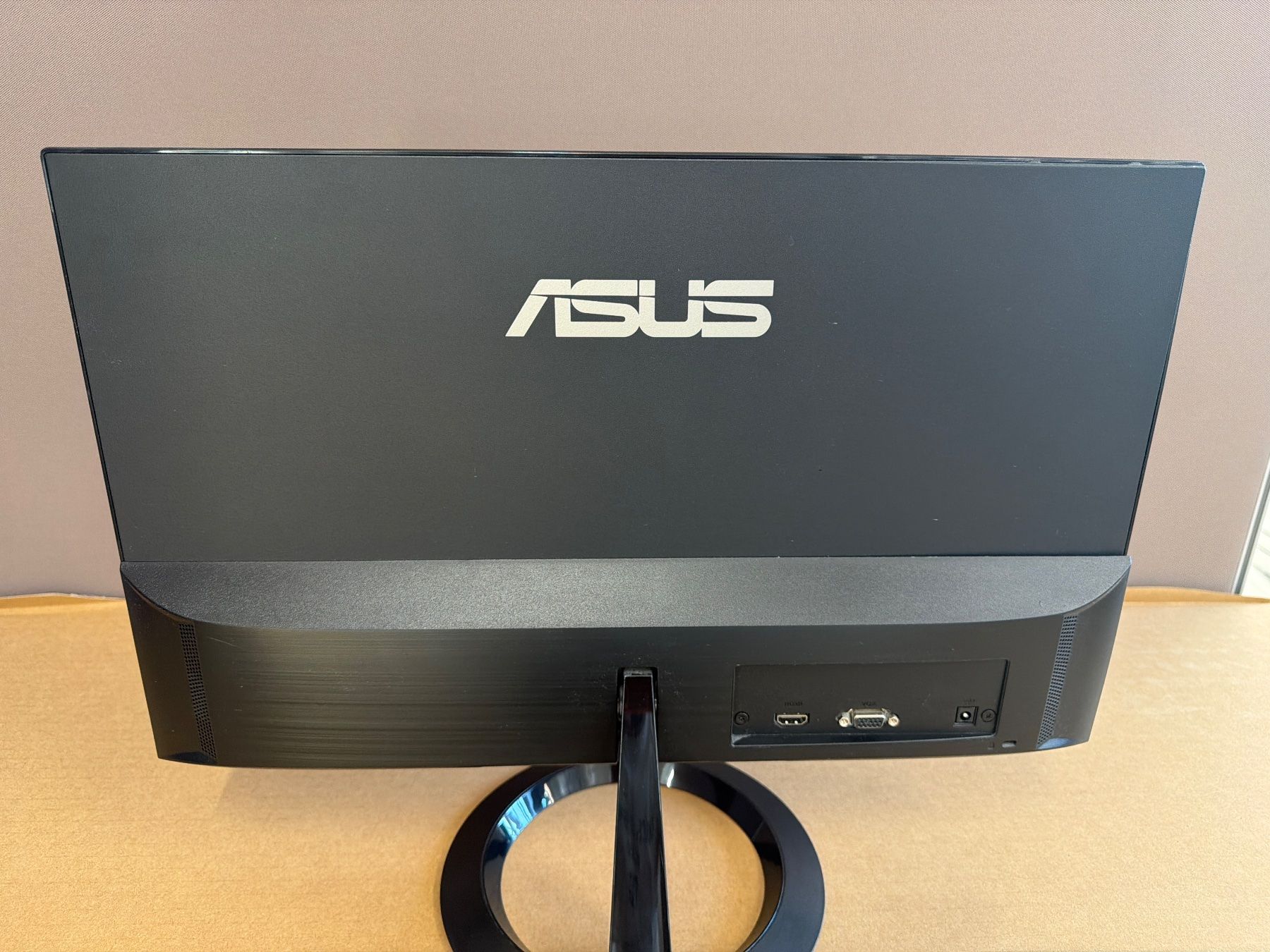 Asus Monitor: ASUS VZ229HE 21.5" Monitor – Usato da Dietlikon venduto da ComdatAG 4