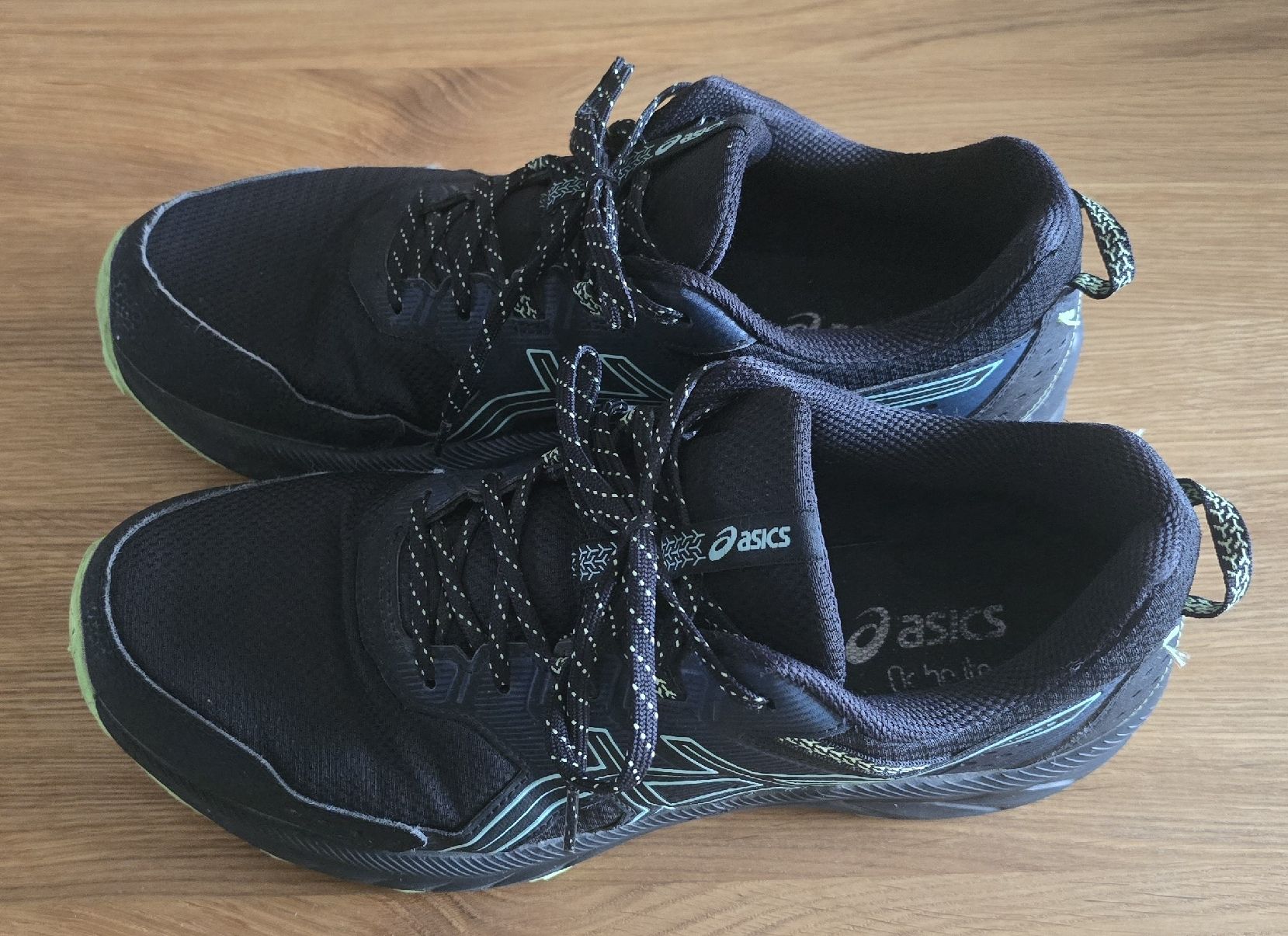 Asics Scarpe da uomo: ASICS Gel Venture 9 Grösse 44.5 – Usato da HORN venduto da Beat2fast4you