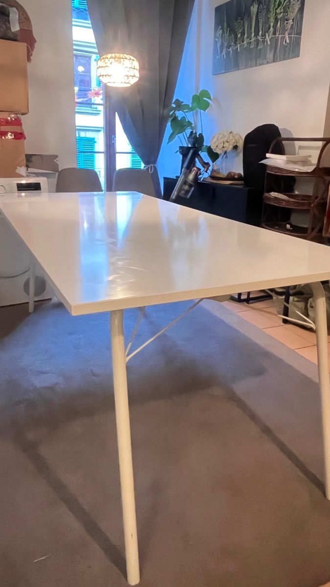 Tables: Table 200cm x 90cm – D'occasion à Orbe par br1_tyr8