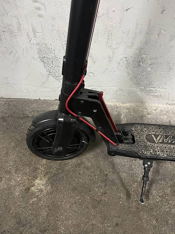 Kickboard: E-Trottinetts zu verkaufen – Usato da Bern venduto da florenciazwicky 1