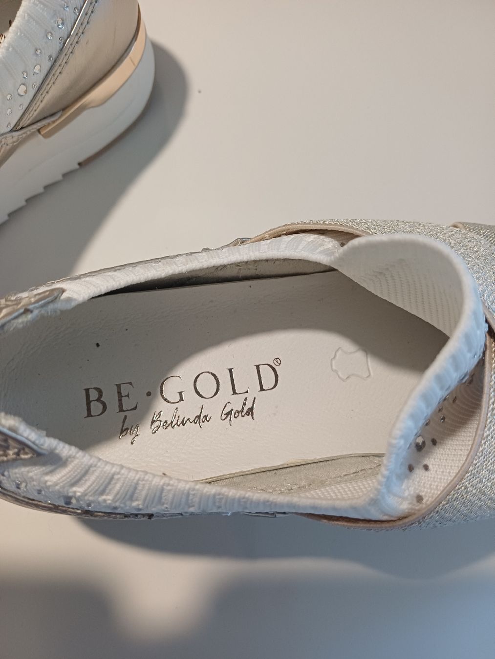 Damenschuhe: neue be gold Slippers  – Neu (gemäss Beschreibung) aus Goldach von Requiliz 4