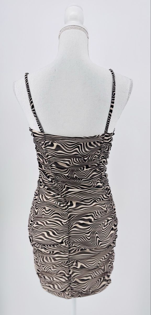 H&M Kleider: # WOMAN - Kleid Gr. S - H&M # – Gebraucht aus Bolligen von secondhand-with-love 1