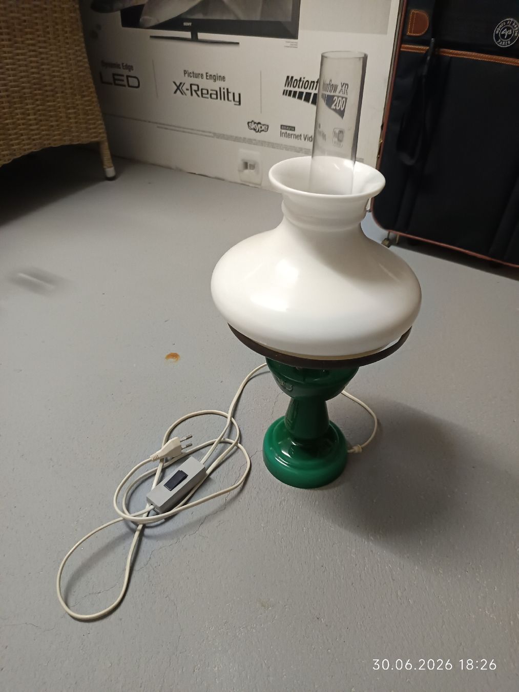 Lampade: Tischlampe grün weissu – Usato da Bergdietikon venduto da Riviera83