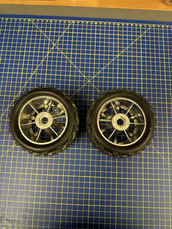 RC Kits de montage: Rc felgen mit 17mm mitnehmer – D'occasion à Winterthur par Ocasiones.ch 1