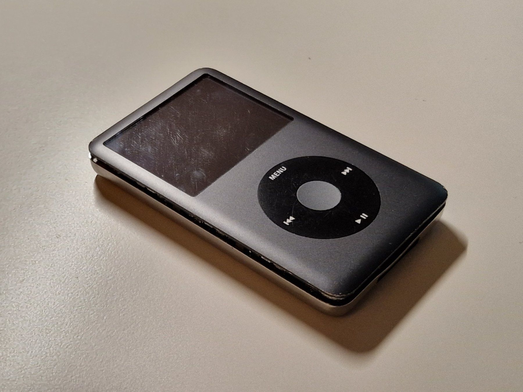 Apple Tragbarer Mediaplayer: Apple iPod Classic 7. Generation 160 GB – Defekt aus Baden von ch-m 2