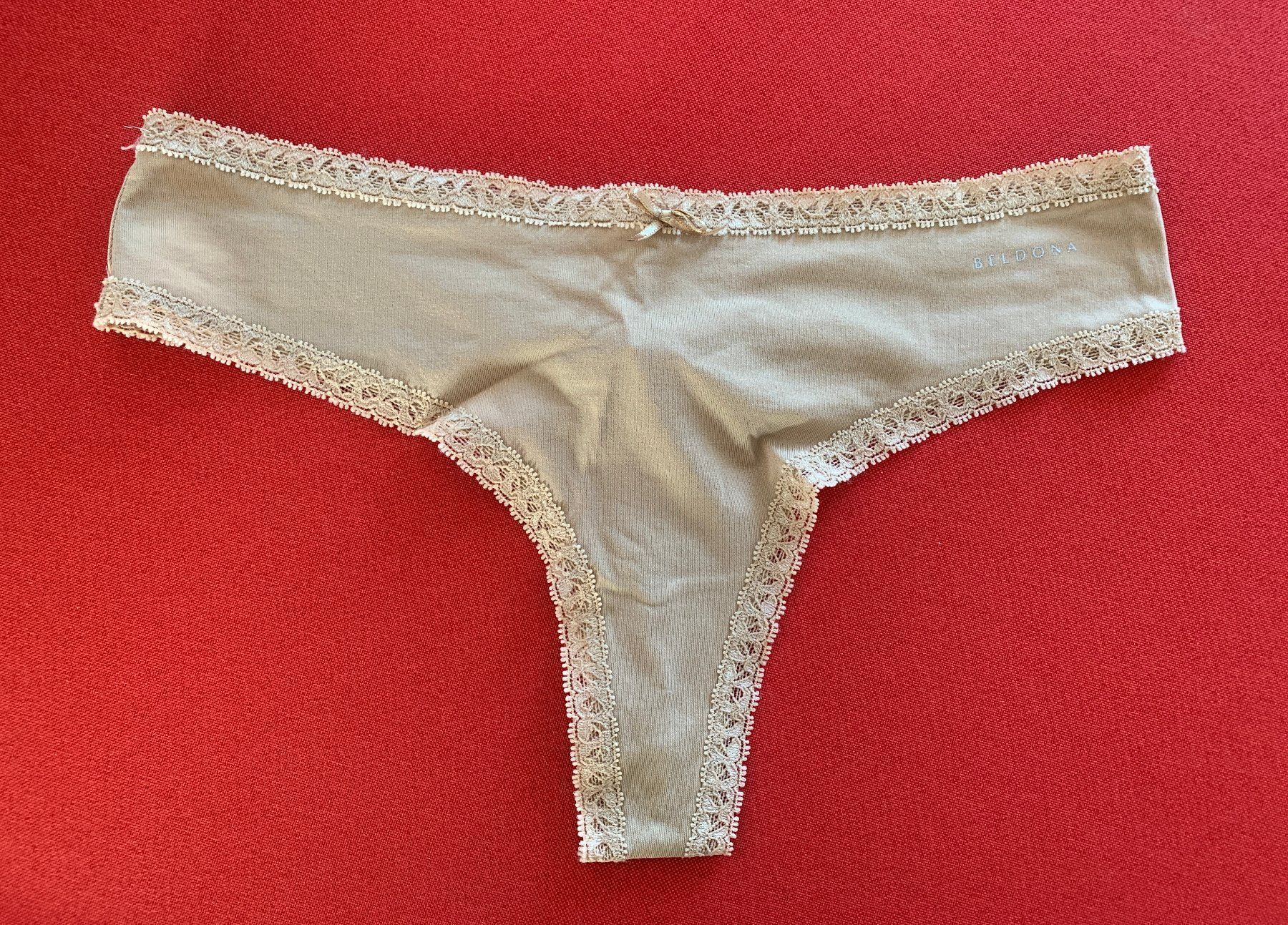 Altra biancheria intima: 2 Tangas und 1 Slip – Usato da Zürich venduto da Tzhkely24 6