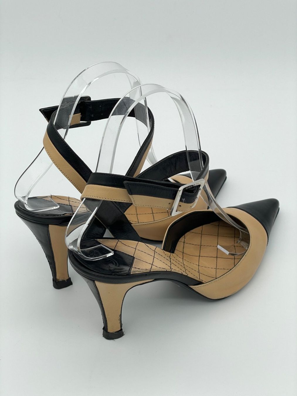 Chanel Scarpe da donna: Chanel Cap-Toe Ankle Strap Pump EU 36.5 Mehrfarbig – Usato da Zürich venduto da shoe_shop 3