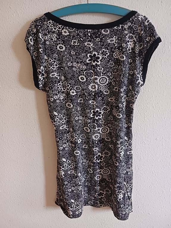 T-shirt: Shirt S – Usato da Riedholz venduto da bri_fr7s 2